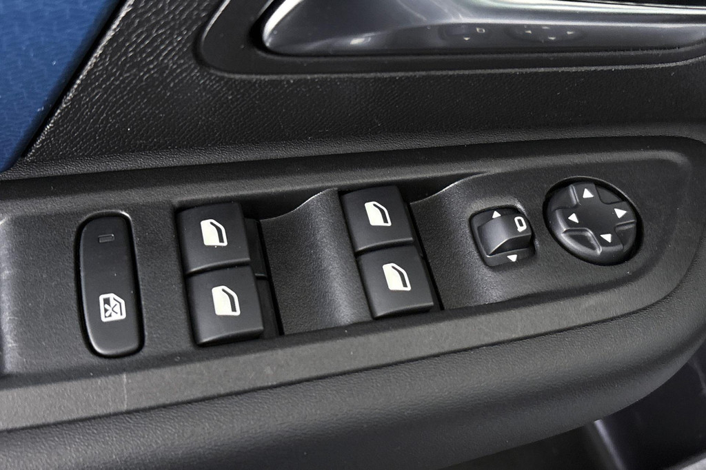 Citroën Ë-C4 (T162PX) met abonnement