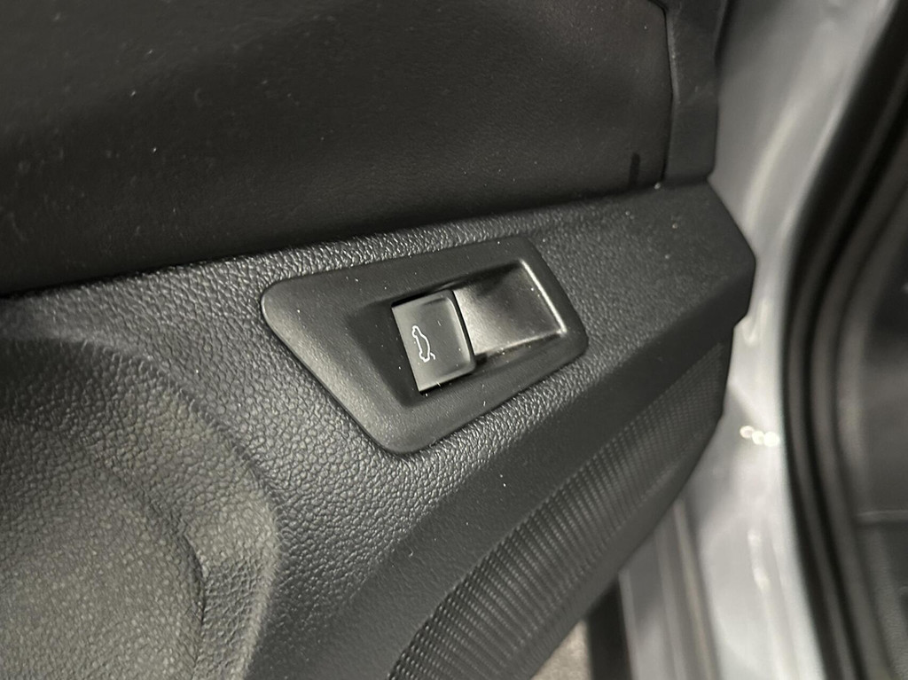 Volkswagen T-Roc (X212SJ) met abonnement