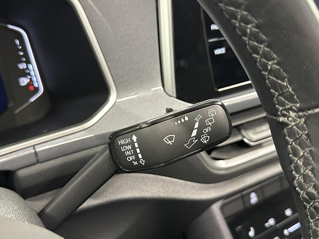 Volkswagen T-Roc (X212SJ) met abonnement
