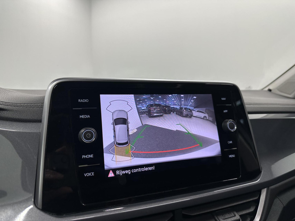 Volkswagen T-Roc (X212SJ) met abonnement