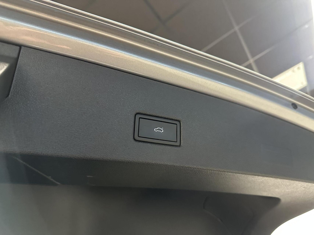 Volkswagen T-Roc (X212SJ) met abonnement