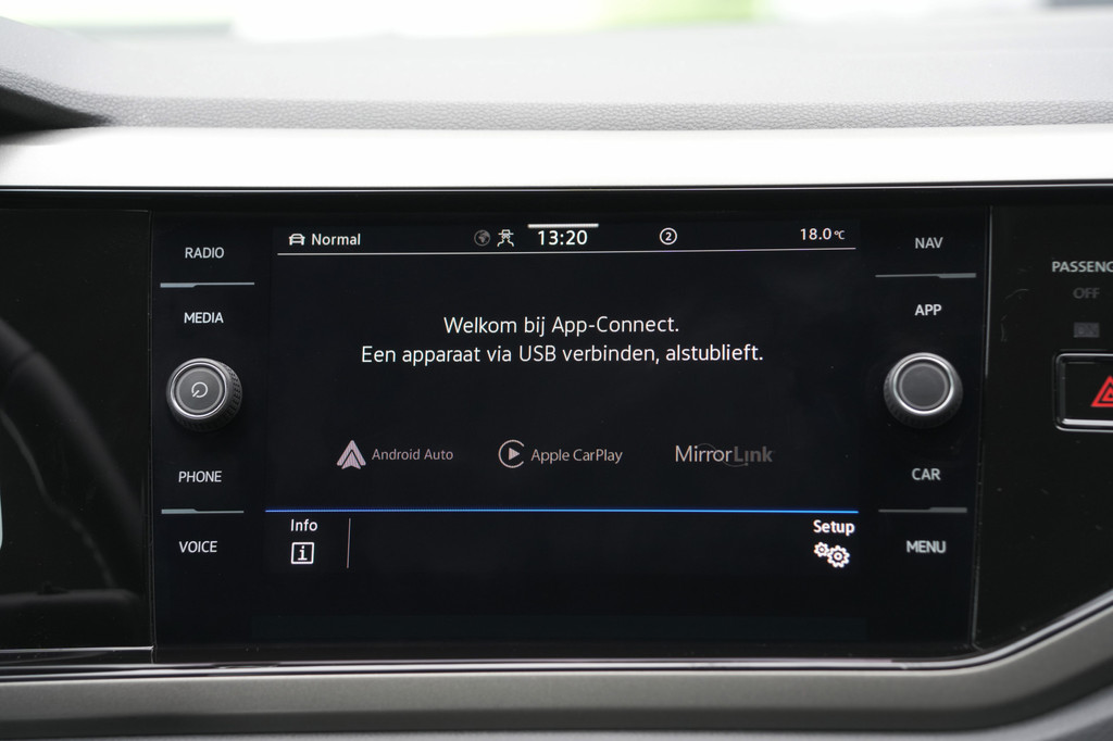 Volkswagen Polo (L780XR) met abonnement