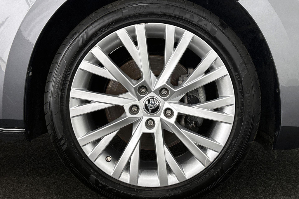 ŠKODA Superb (KVV53X) met abonnement