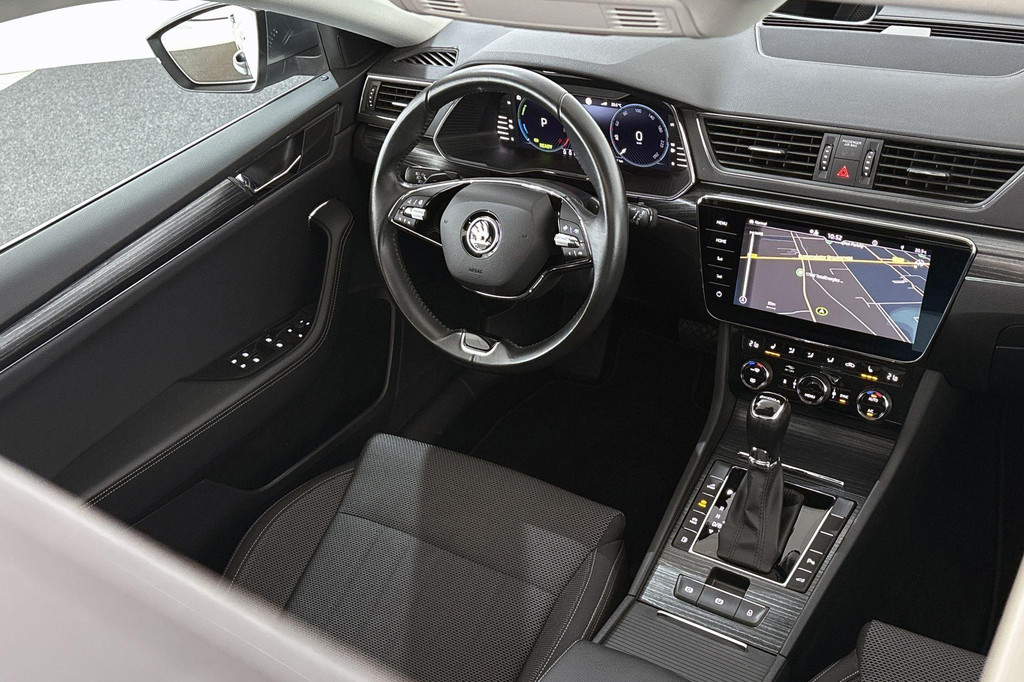 ŠKODA Superb (KVV53X) met abonnement