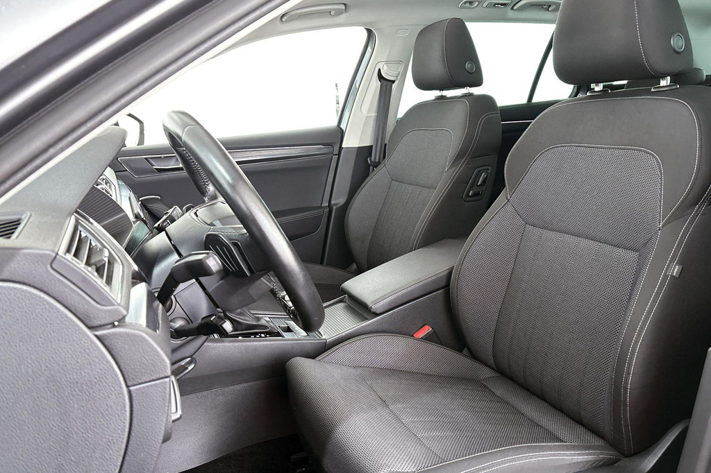 ŠKODA Superb (KVV53X) met abonnement