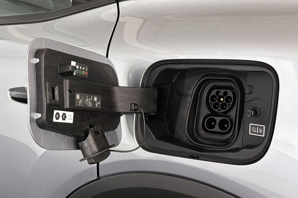 Citroën Ë-C4 (Z856GG) met abonnement