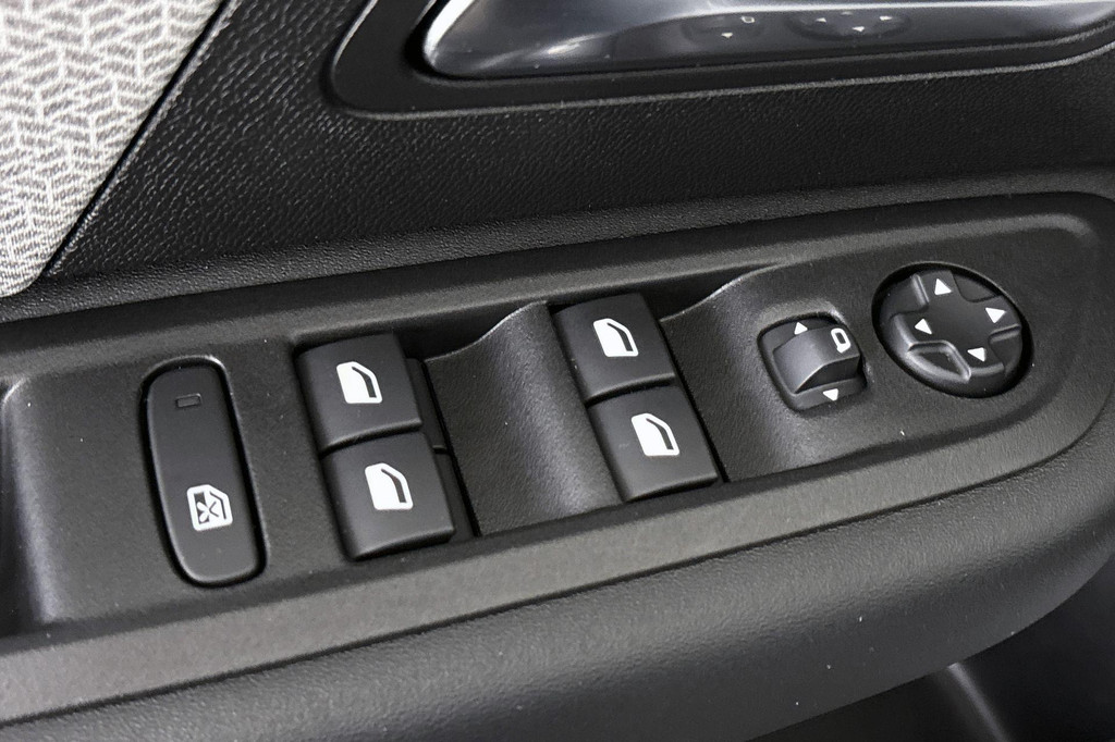 Citroën Ë-C4 (Z856GG) met abonnement