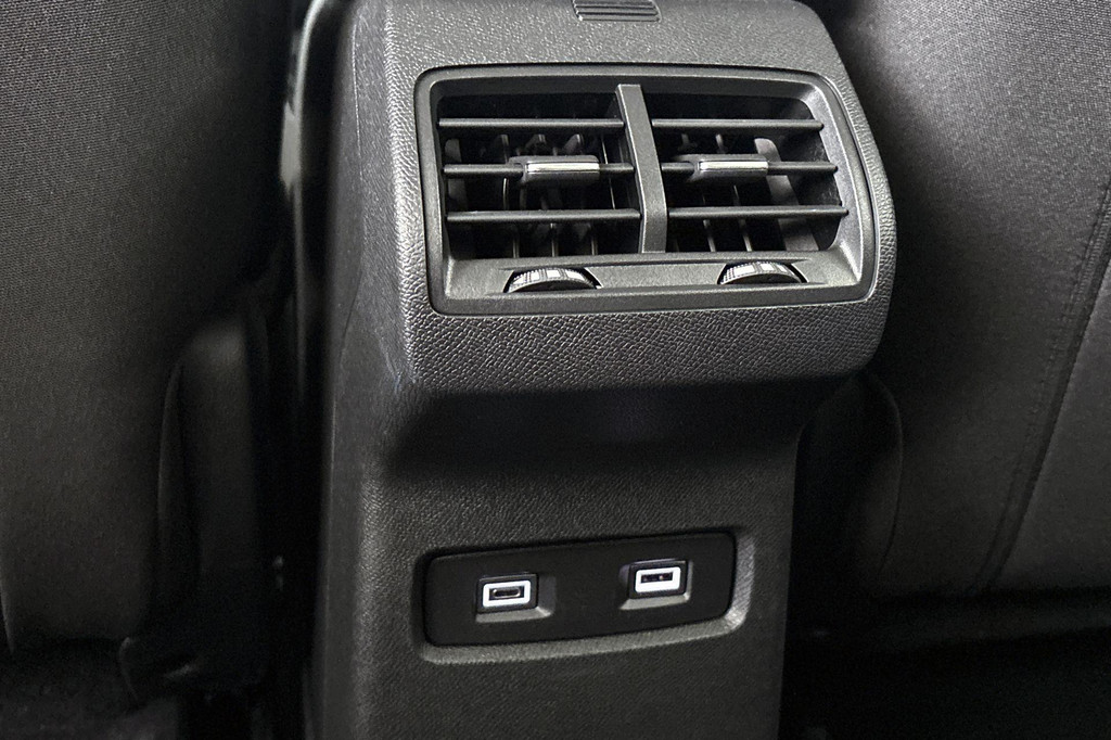 Citroën Ë-C4 (Z856GG) met abonnement