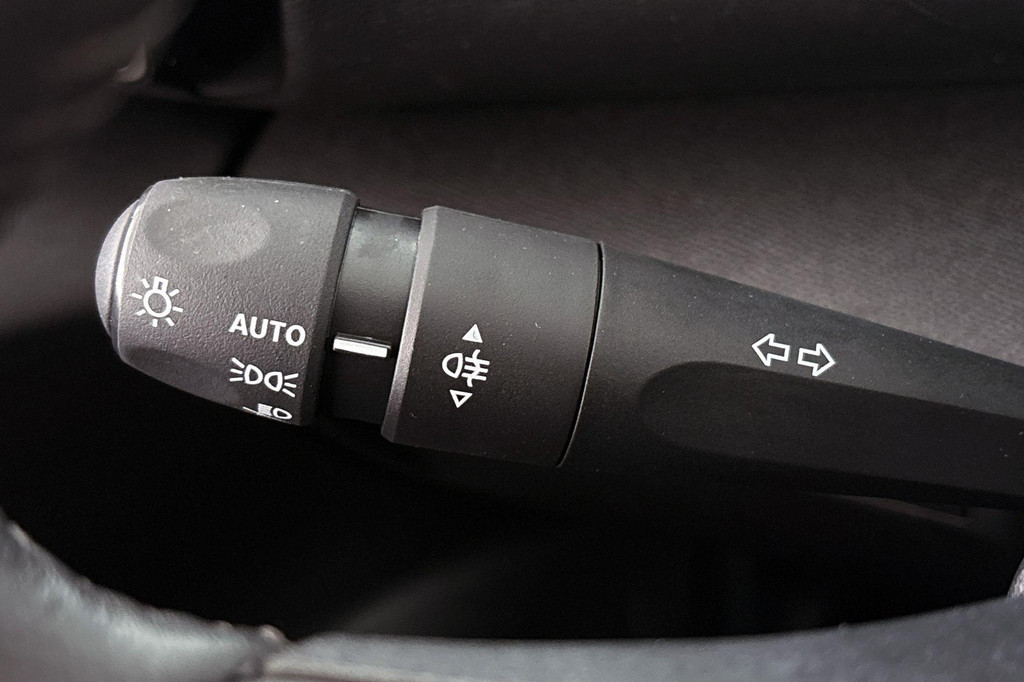 Citroën Ë-C4 (Z856GG) met abonnement