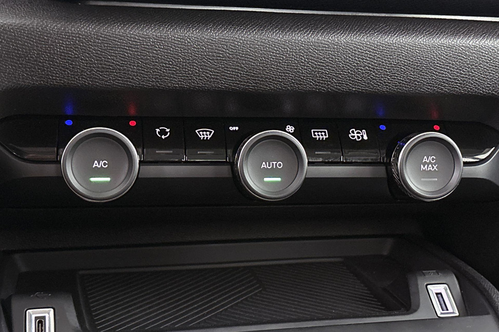 Citroën Ë-C4 (Z856GG) met abonnement