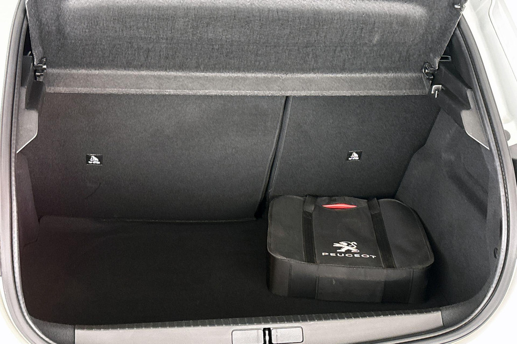 Peugeot e-208 (L578JH) met abonnement
