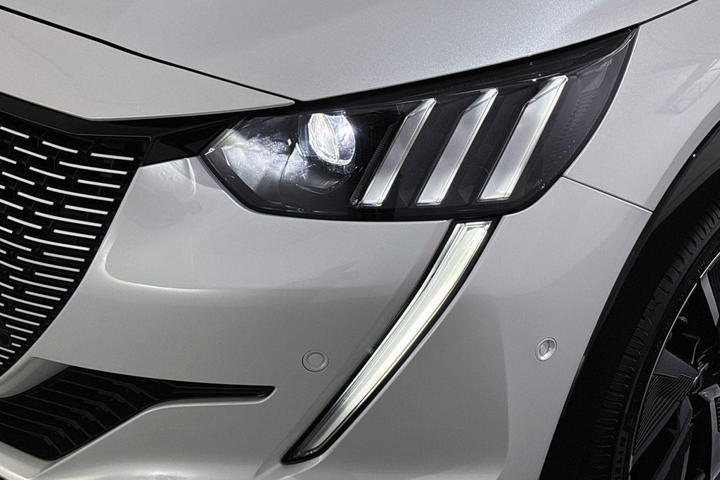 Peugeot e-208 (L578JH) met abonnement