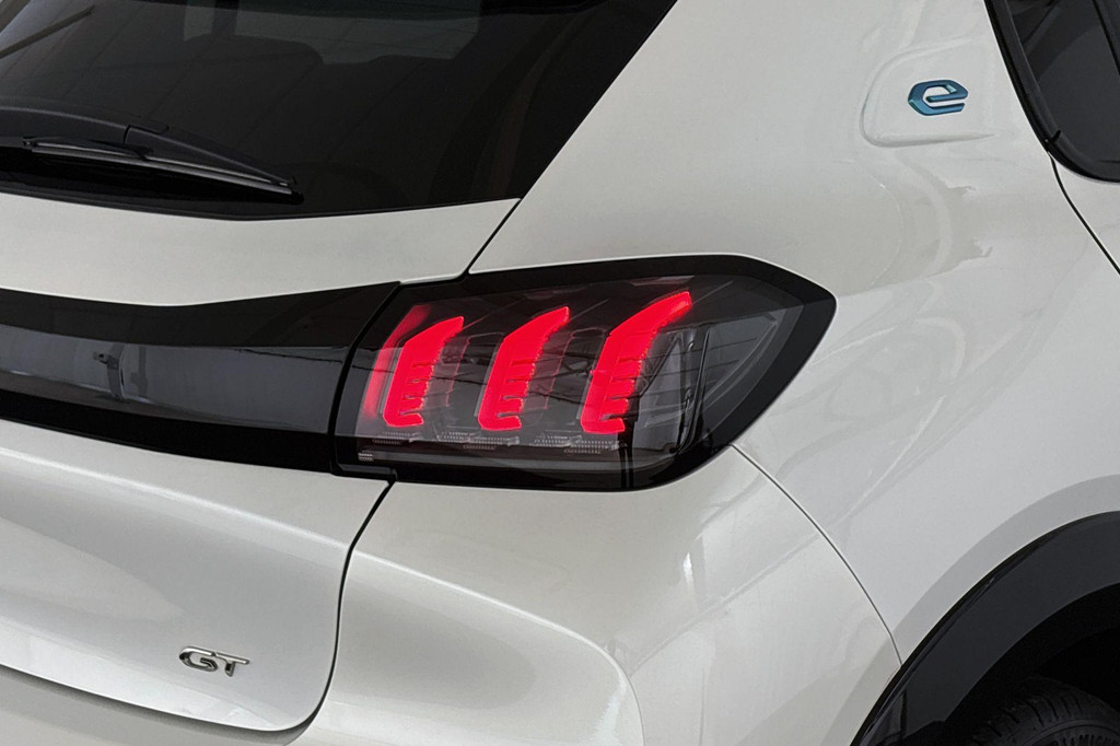 Peugeot e-208 (L578JH) met abonnement
