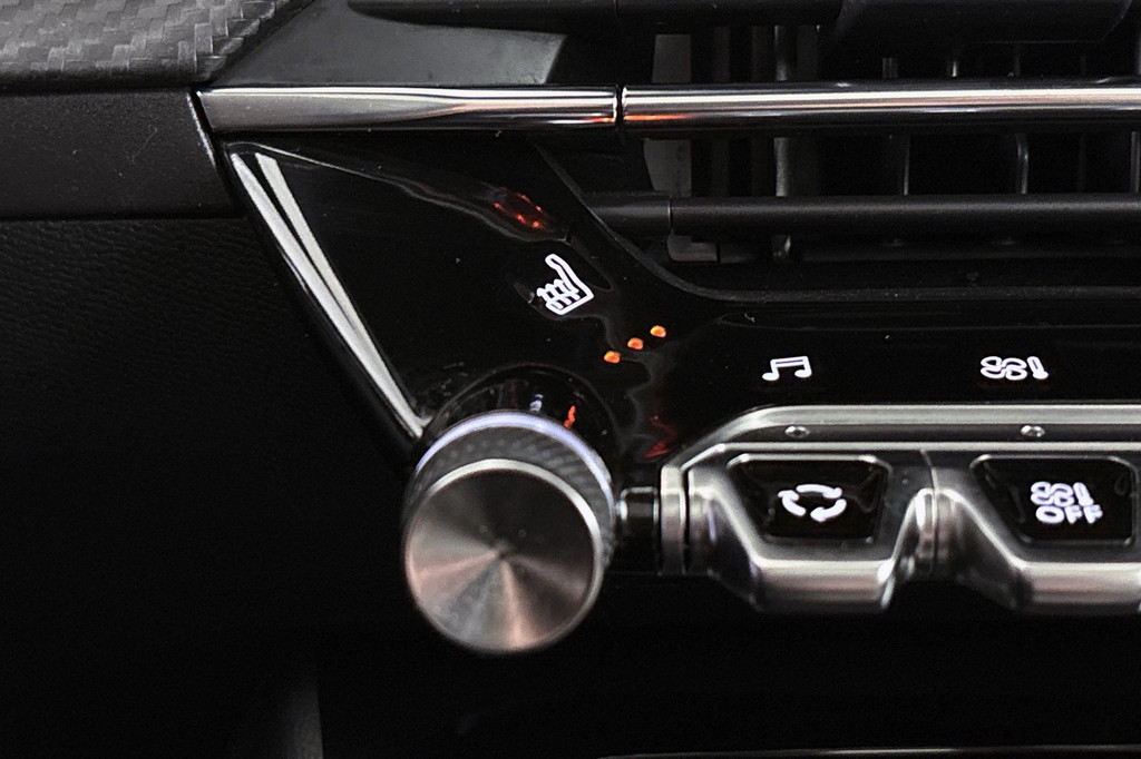 Peugeot e-208 (L578JH) met abonnement