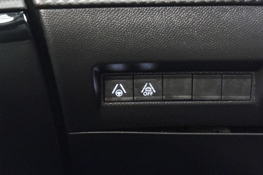 Peugeot e-208 (L578JH) met abonnement