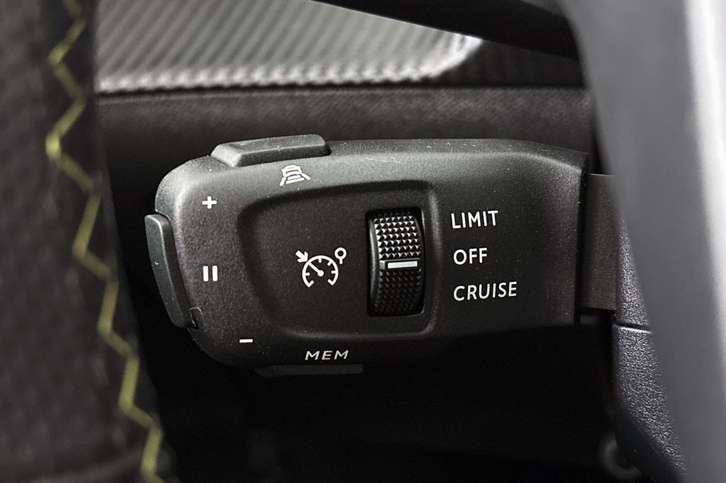 Peugeot e-208 (L578JH) met abonnement