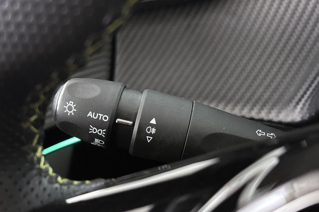Peugeot e-208 (L578JH) met abonnement