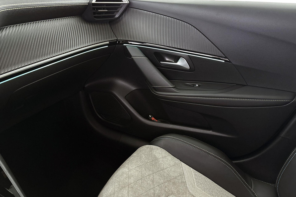 Peugeot e-208 (L578JH) met abonnement