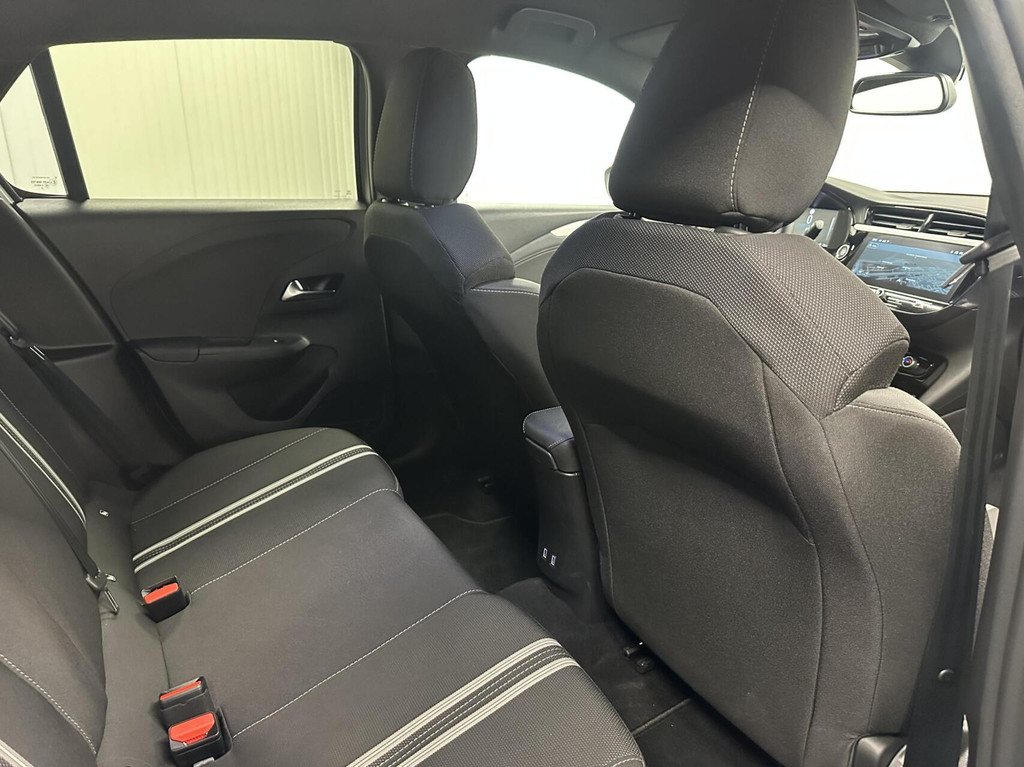 Opel Corsa (HJD31K) met abonnement