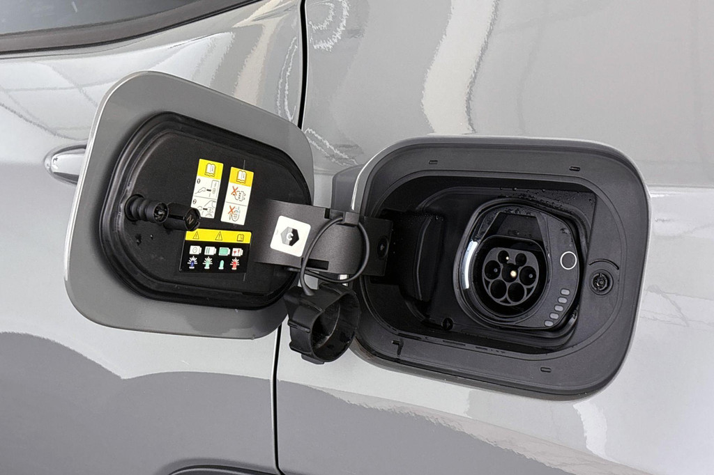 Jeep Compass (KVF85H) met abonnement