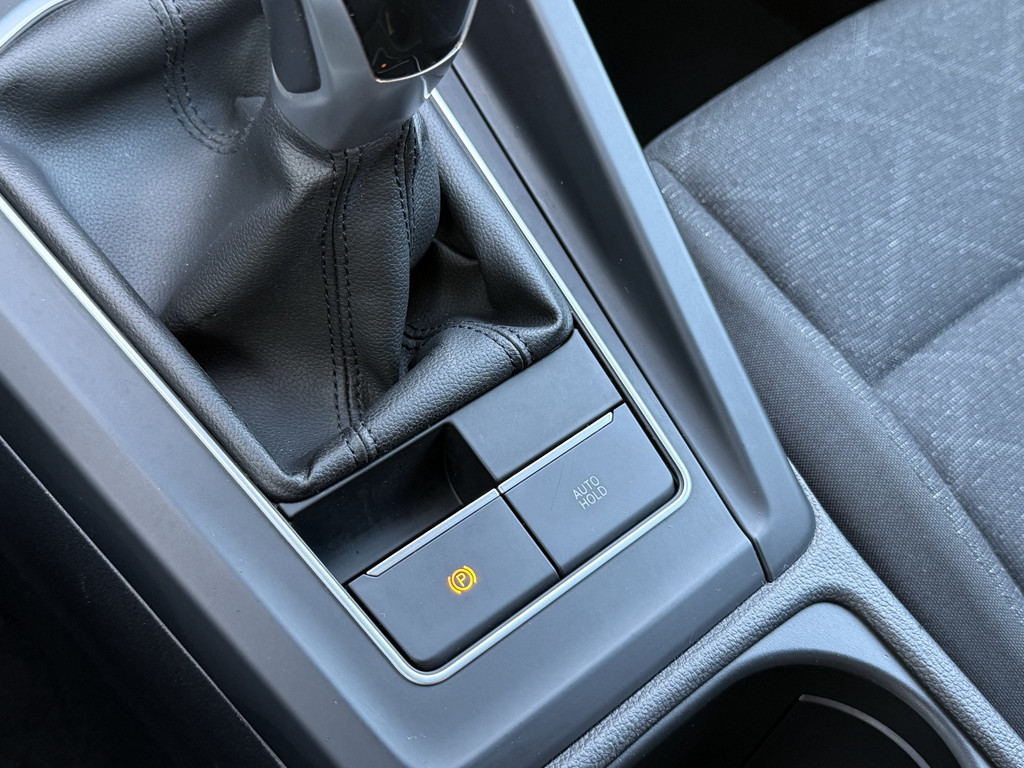 Volkswagen Golf (T874PS) met abonnement