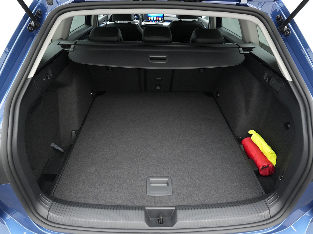 Volkswagen GOLF Variant (KNJ16P) met abonnement