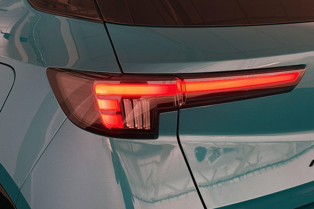 Opel Mokka-e (KTZ84X) met abonnement