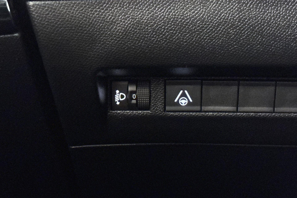Peugeot 2008 (HHZ83L) met abonnement