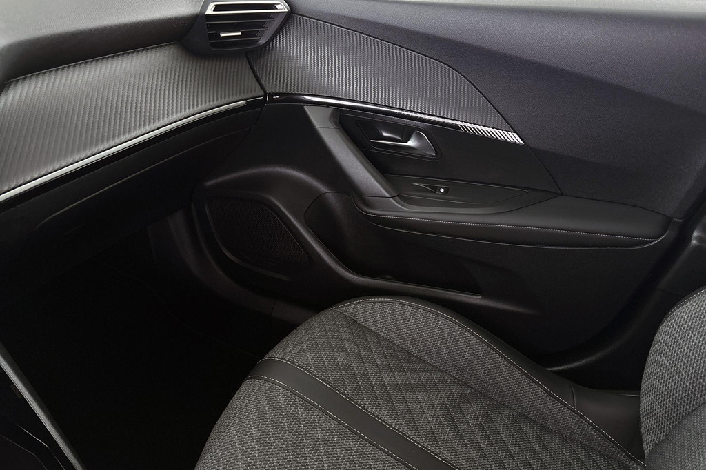 Peugeot 2008 (HHZ83L) met abonnement