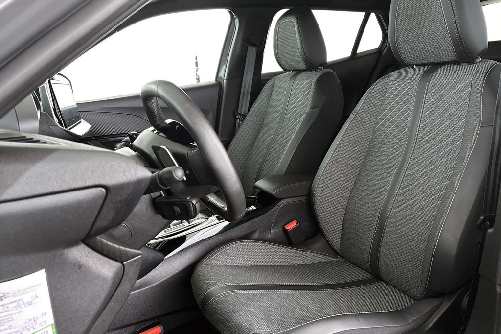 Peugeot 2008 (HHZ83L) met abonnement