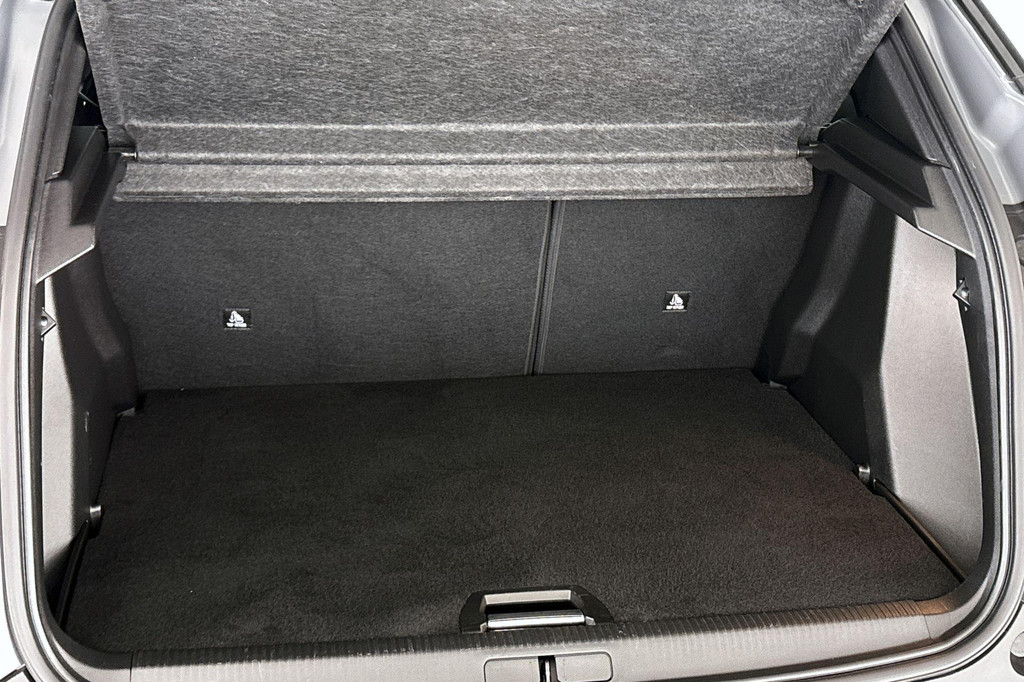 Peugeot 2008 (HHZ83L) met abonnement