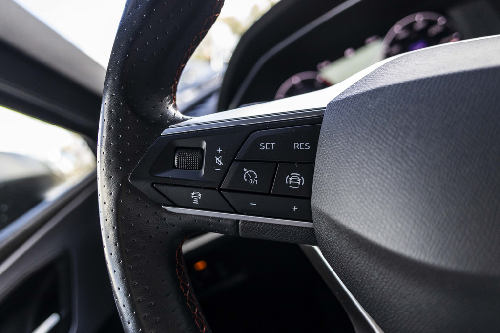 Seat Leon Sportstourer (K809ZF) met abonnement