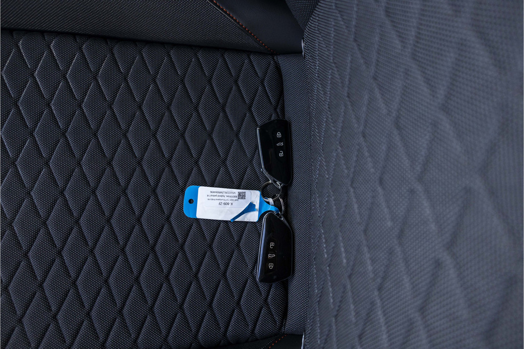 Seat Leon Sportstourer (K809ZF) met abonnement