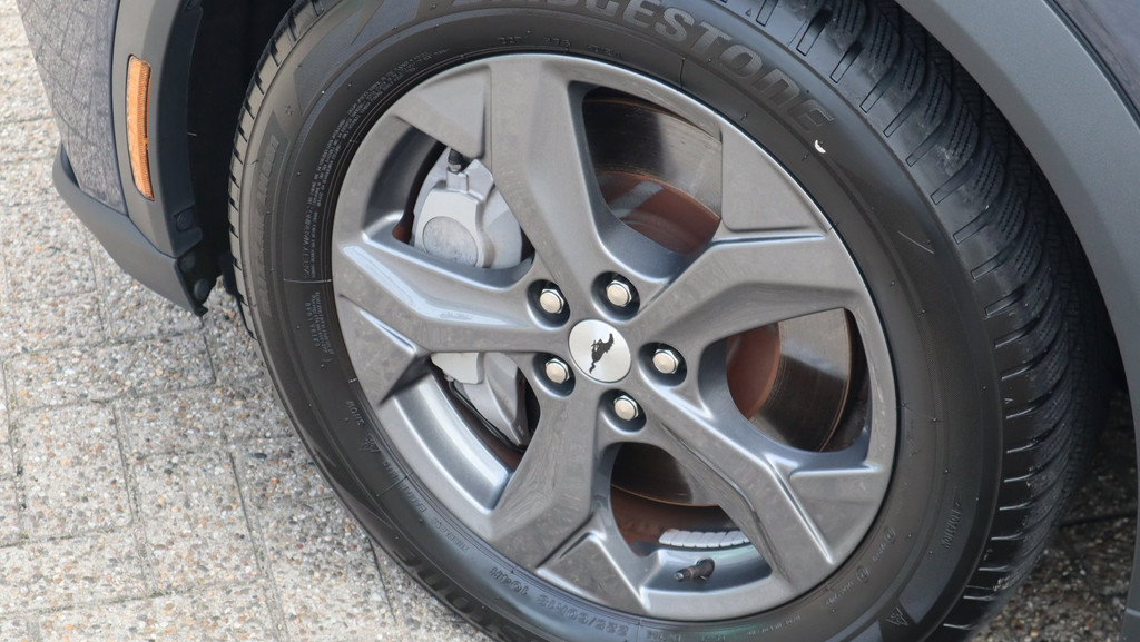 Ford Mustang Mach-E (L904XH) met abonnement