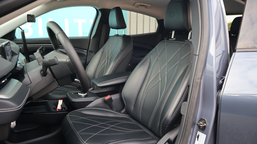 Ford Mustang Mach-E (L904XH) met abonnement