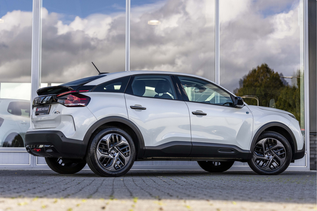 Citroën Ë-C4 (Z457RH) met abonnement