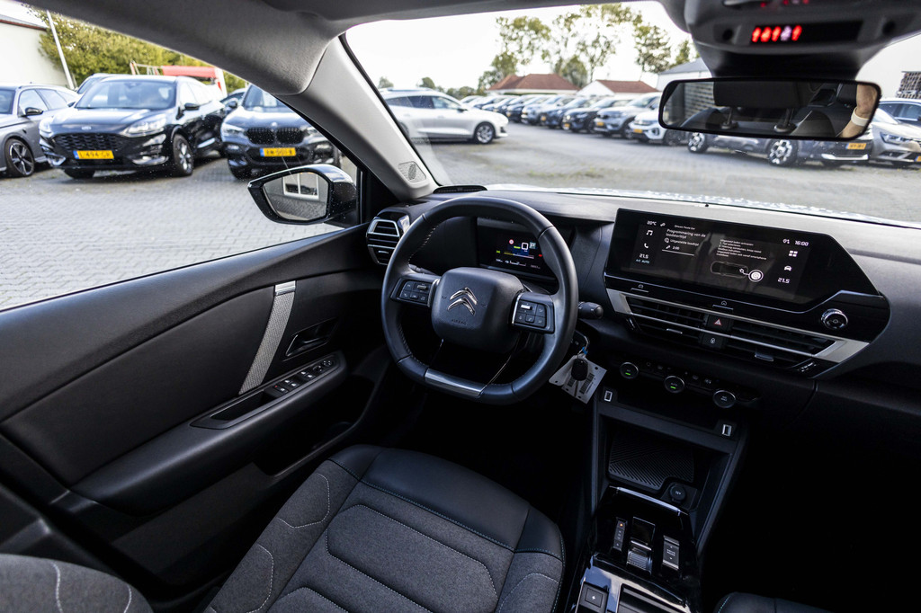 Citroën Ë-C4 (Z457RH) met abonnement