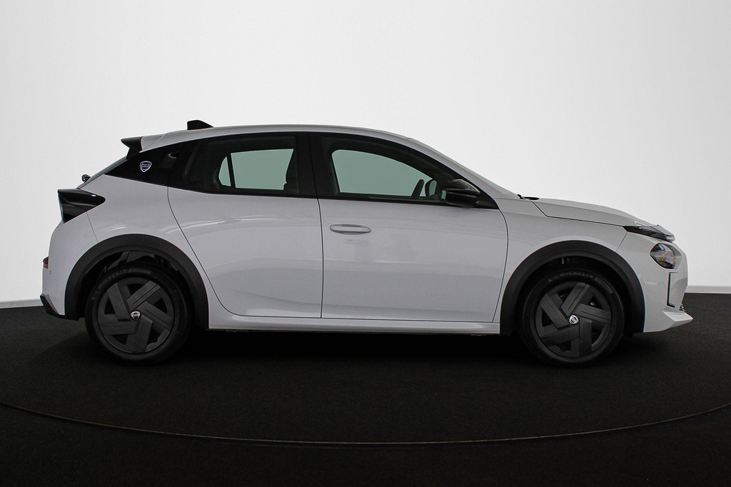 Lancia Ypsilon (HXF17L) met abonnement