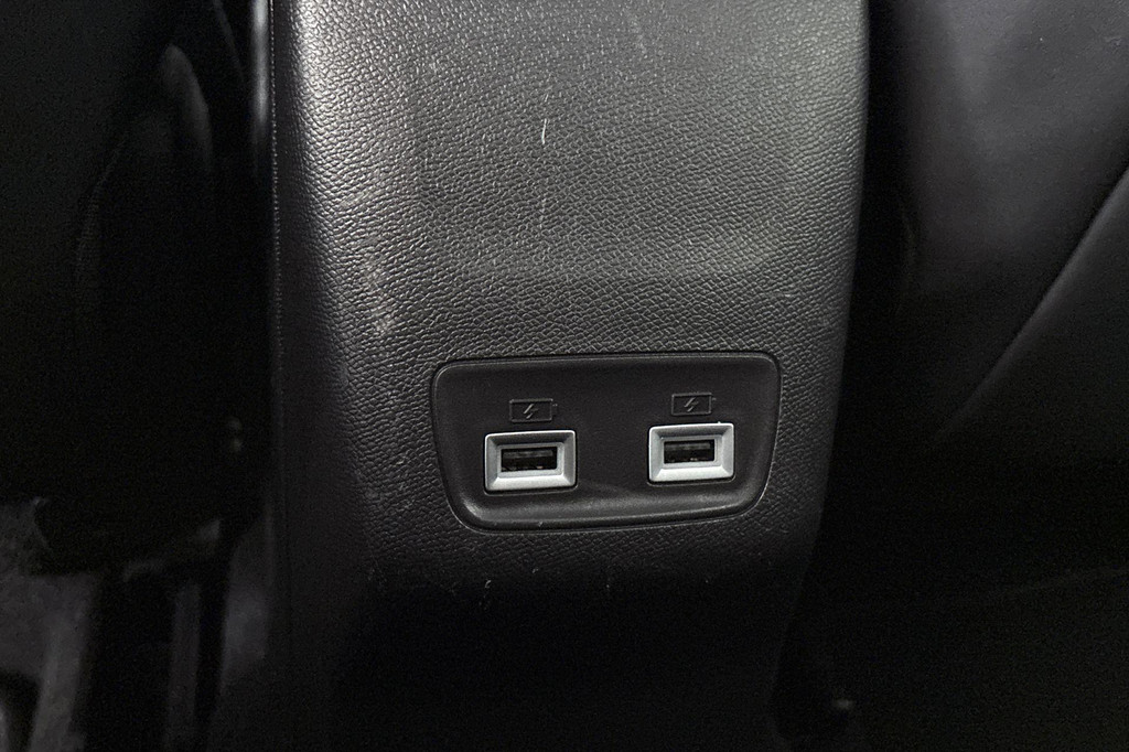 Peugeot e-208 (L750RV) met abonnement