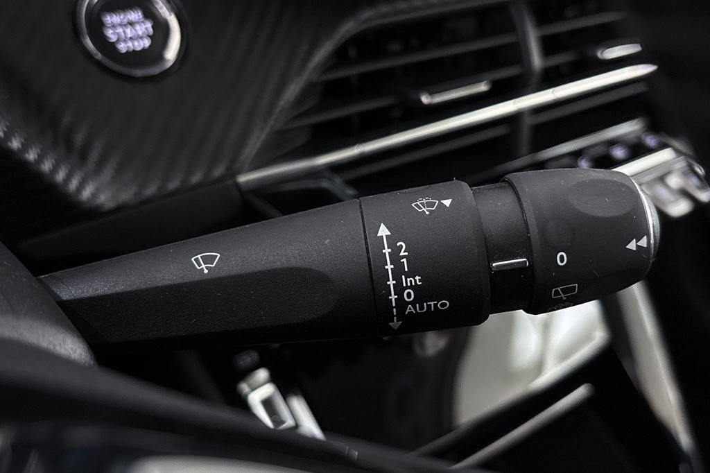 Peugeot e-208 (L750RV) met abonnement