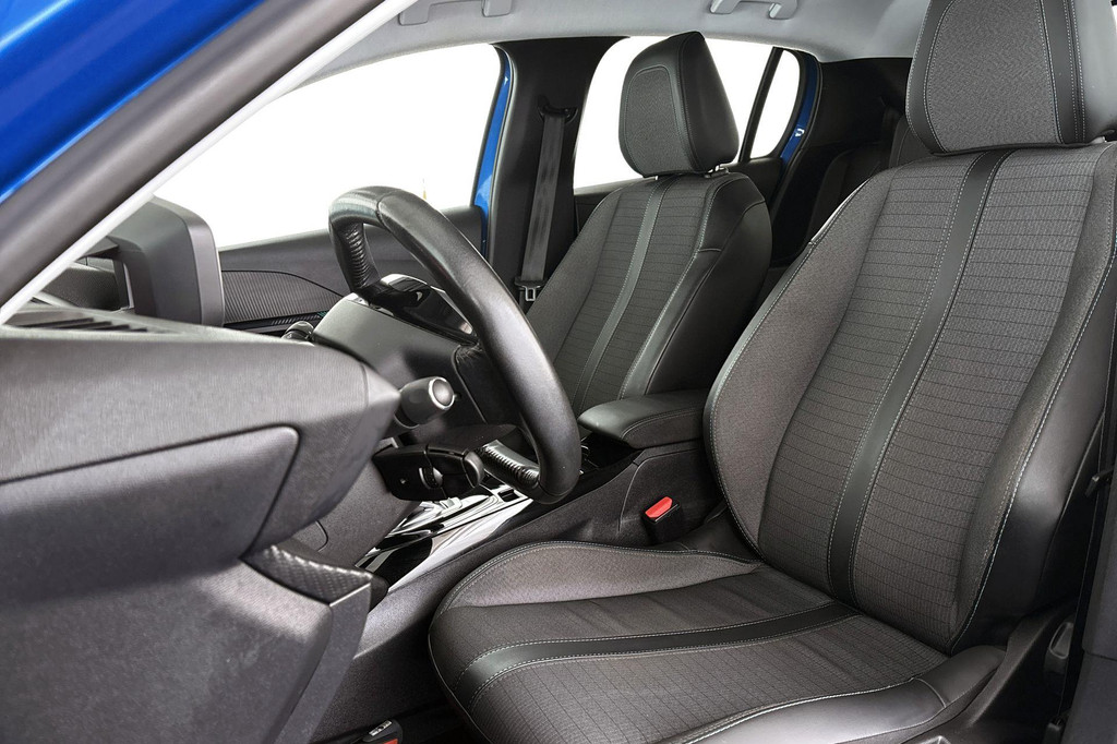 Peugeot e-208 (L750RV) met abonnement