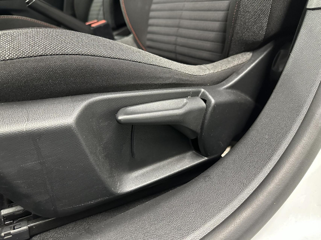 Peugeot 208 (P317XF) met abonnement