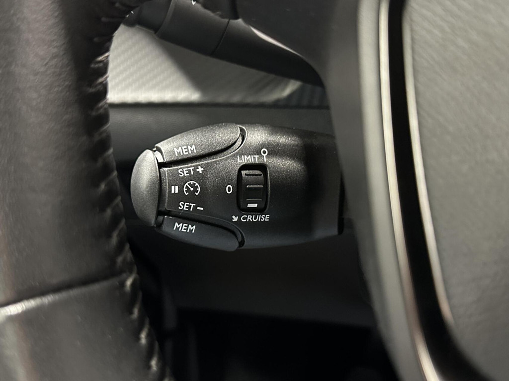 Peugeot 208 (P317XF) met abonnement