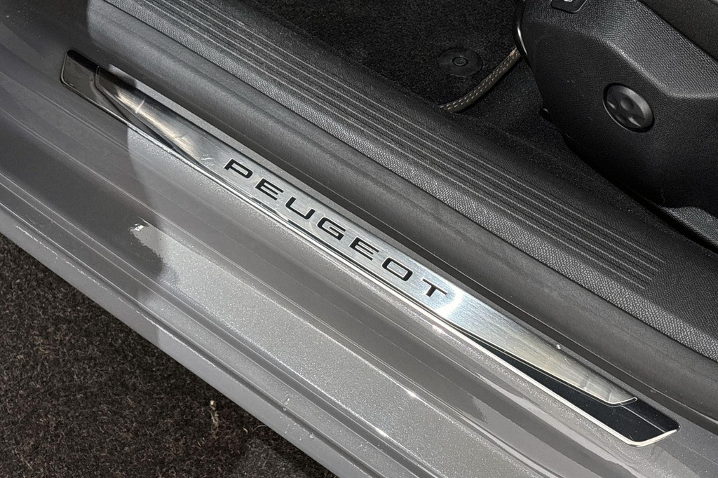 Peugeot 508 (X133HF) met abonnement