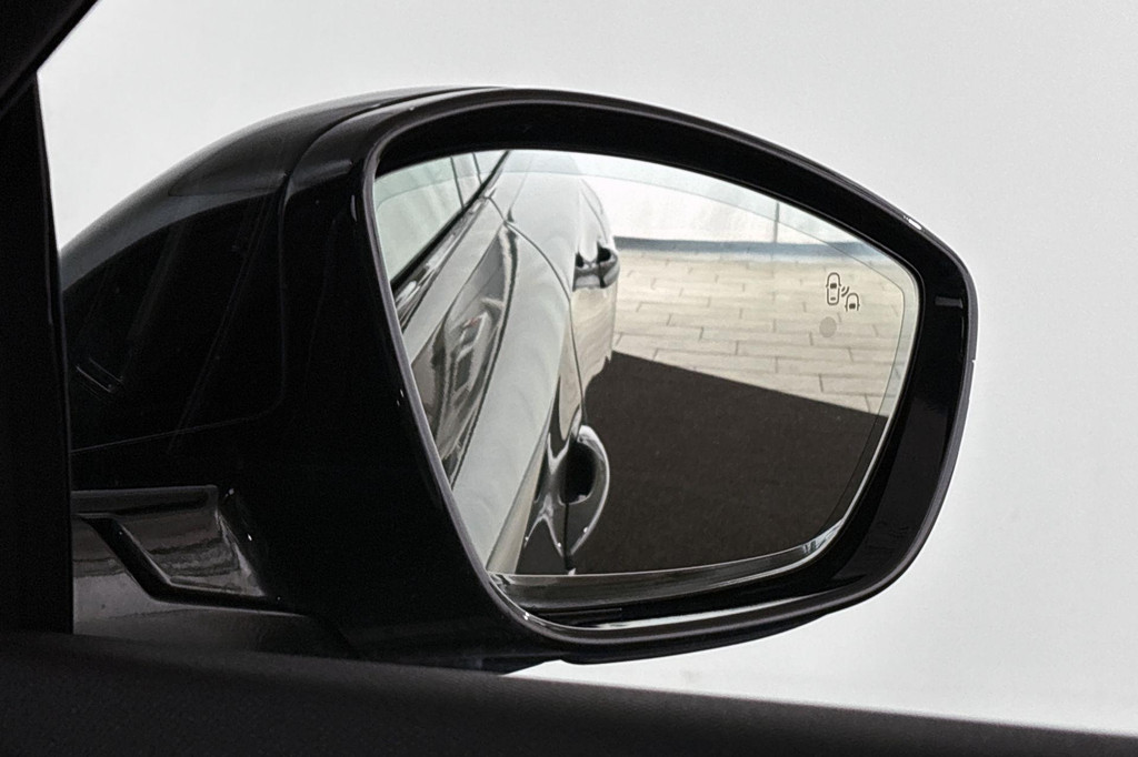 Peugeot 508 (X133HF) met abonnement
