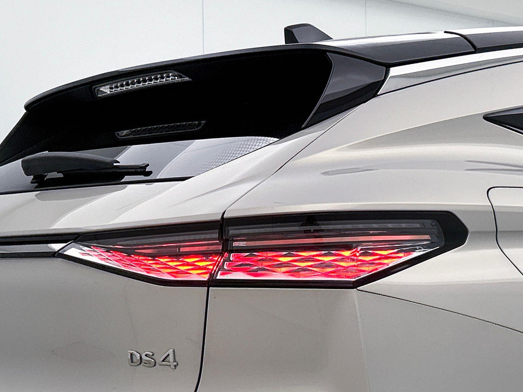 DS DS 4 (KVR48S) met abonnement