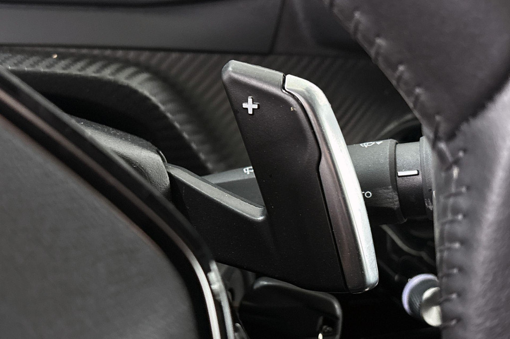 Peugeot 208 (HPS03T) met abonnement