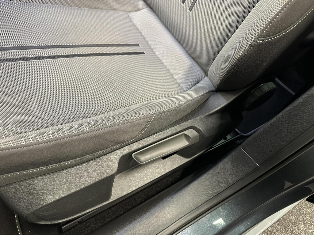 Seat Leon Sportstourer (L137ZT) met abonnement