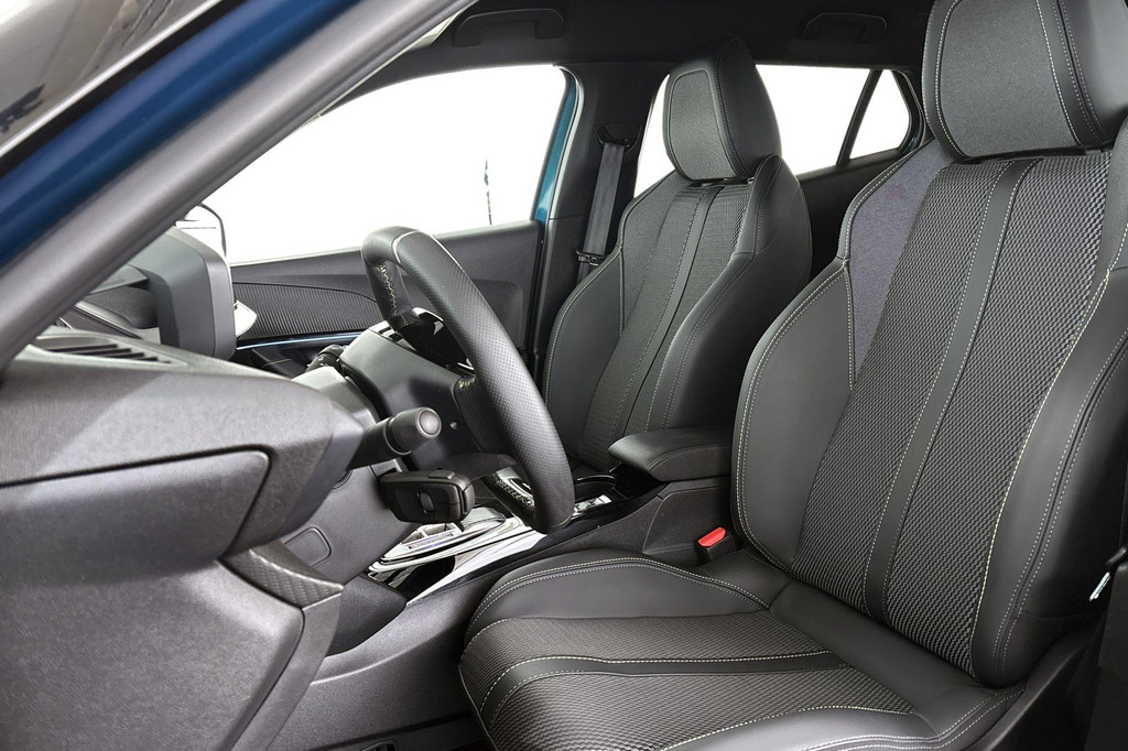 Peugeot 2008 (KBH68X) met abonnement