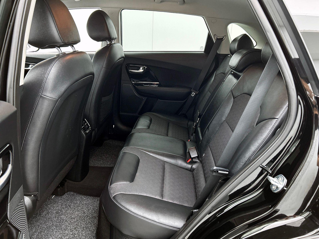 Kia Niro (KXL34X) met abonnement
